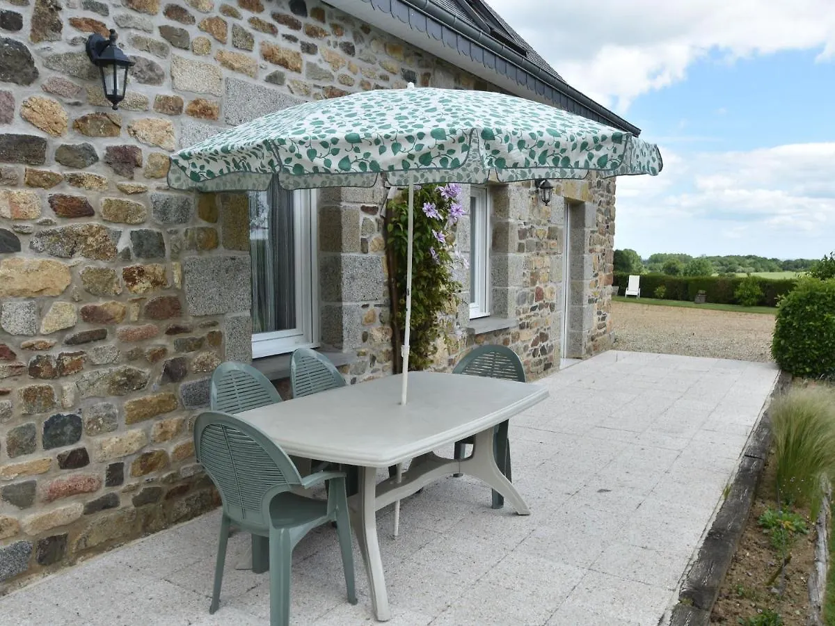 Tasteful Holiday Home In Plouvara With Garden Saint-Donan Franciaország