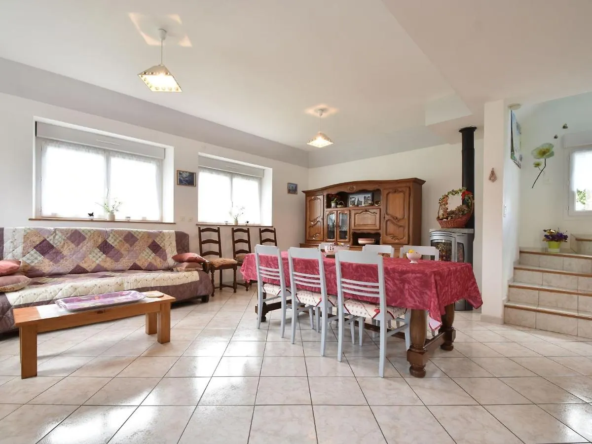 Tasteful Holiday Home In Plouvara With Garden Saint-Donan 0*,  Franciaország